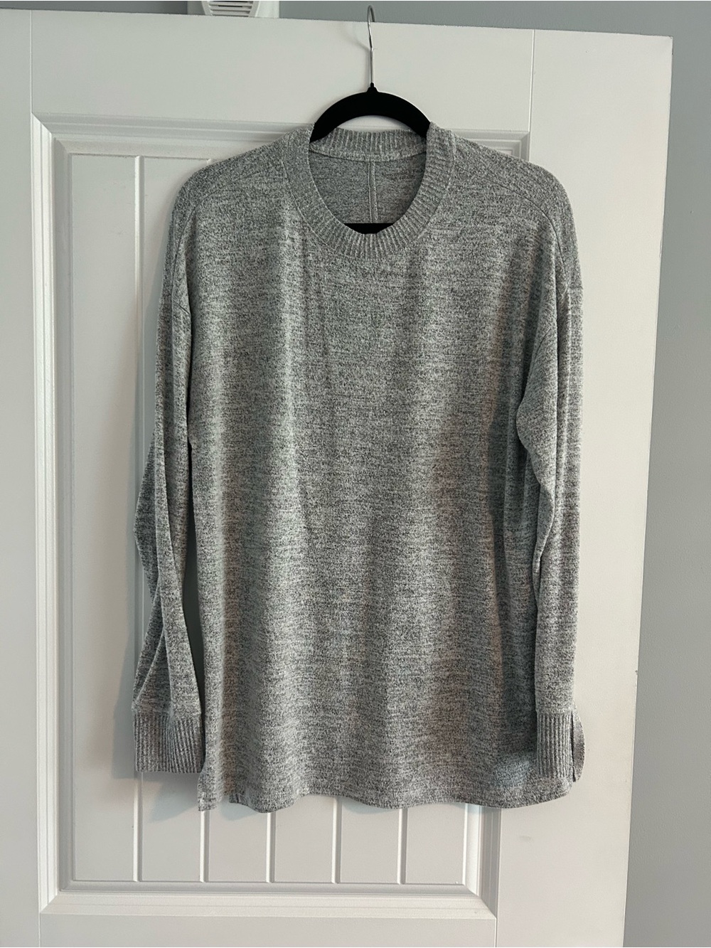 Abercrombie Light Gray Knit Crewneck Sweater